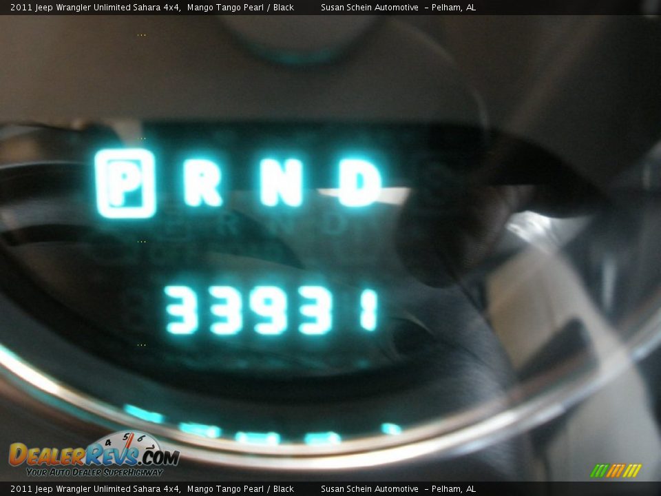 2011 Jeep Wrangler Unlimited Sahara 4x4 Mango Tango Pearl / Black Photo #25