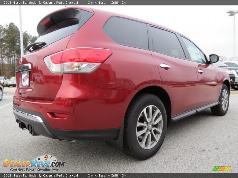 2013 Nissan Pathfinder S Cayenne Red / Charcoal Photo #5