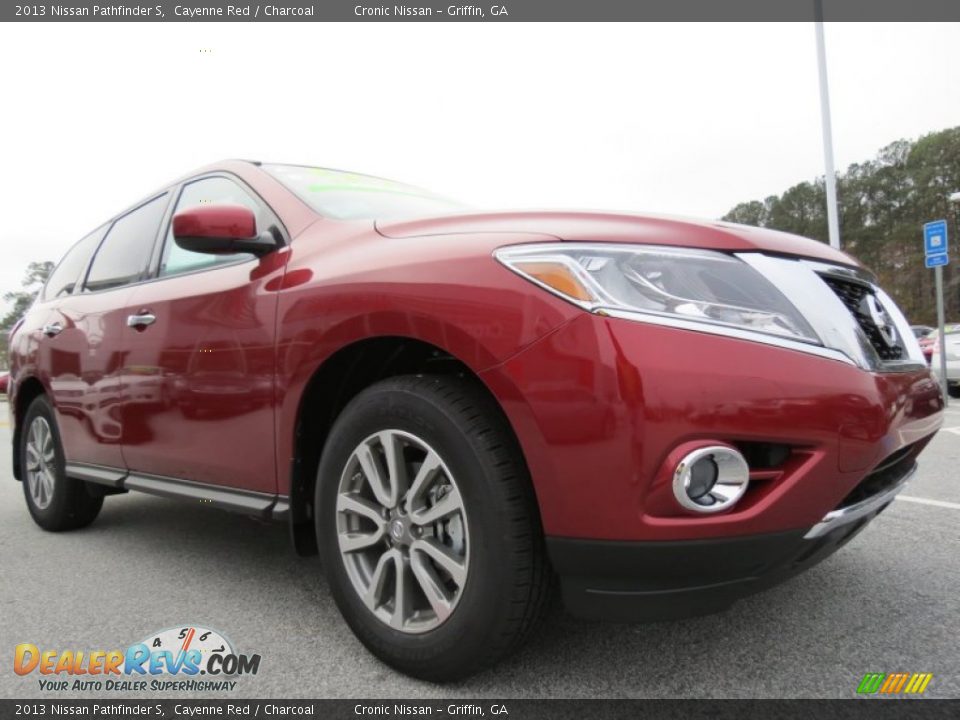 2013 Nissan Pathfinder S Cayenne Red / Charcoal Photo #7