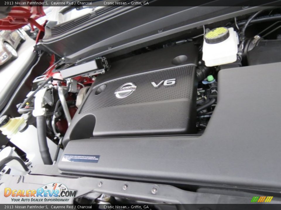 2013 Nissan Pathfinder S Cayenne Red / Charcoal Photo #13