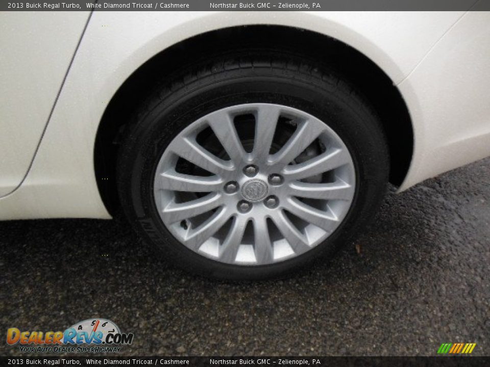 2013 Buick Regal Turbo White Diamond Tricoat / Cashmere Photo #9