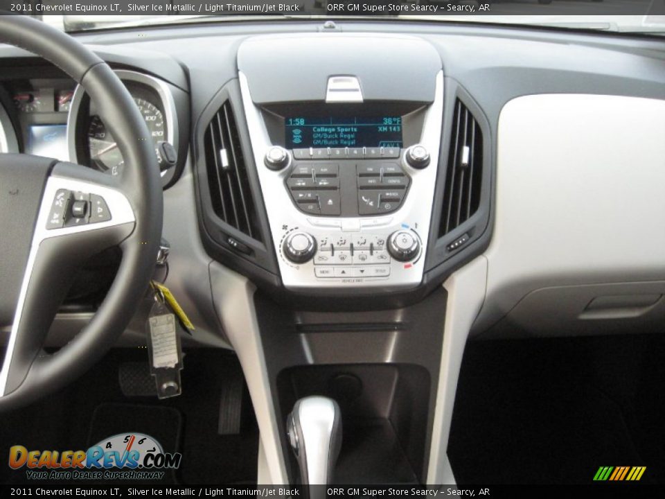2011 Chevrolet Equinox LT Silver Ice Metallic / Light Titanium/Jet Black Photo #10