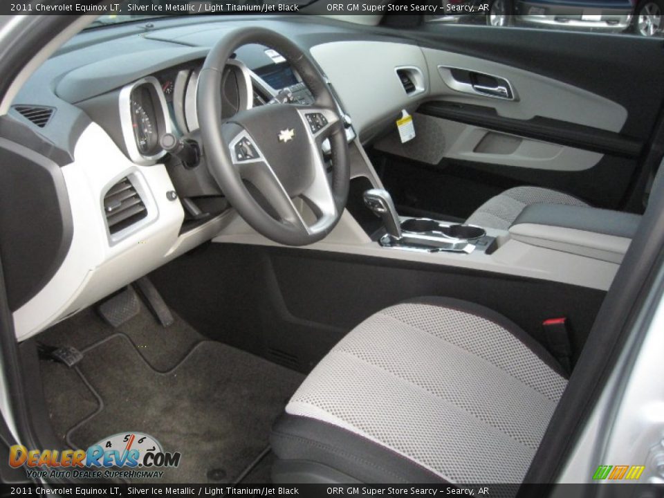 2011 Chevrolet Equinox LT Silver Ice Metallic / Light Titanium/Jet Black Photo #11