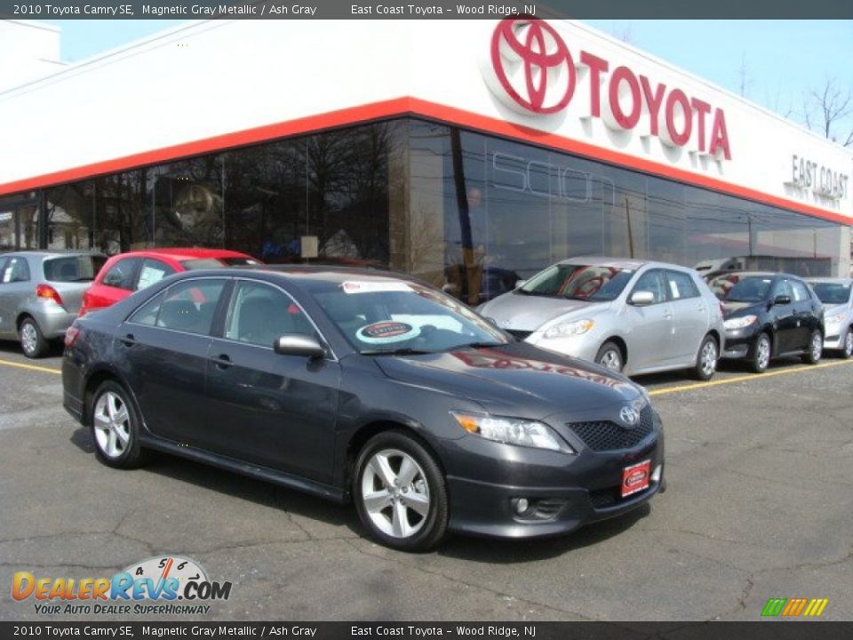 2010 Toyota Camry SE Magnetic Gray Metallic / Ash Gray Photo #1