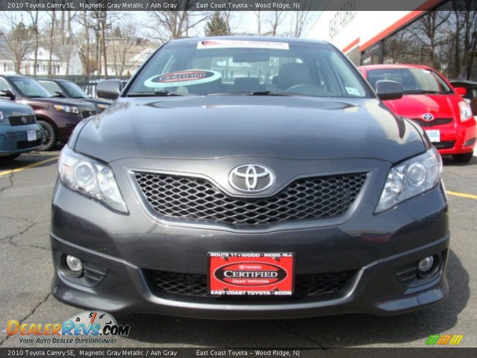 2010 Toyota Camry SE Magnetic Gray Metallic / Ash Gray Photo #2