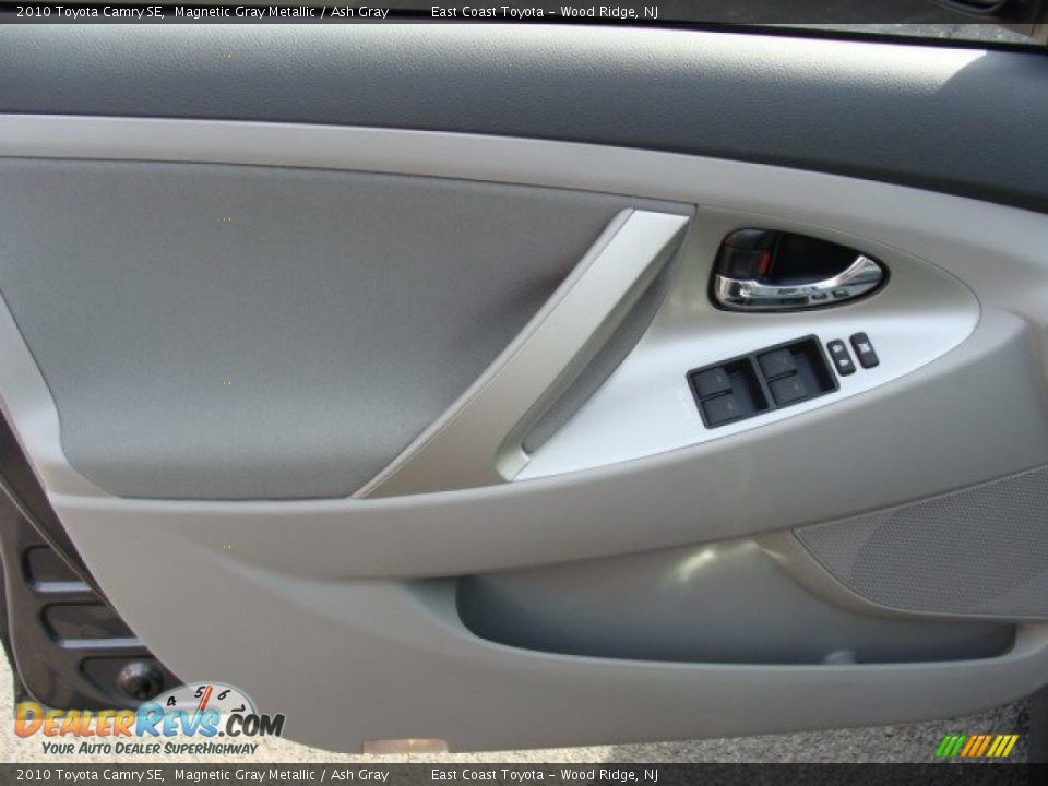 2010 Toyota Camry SE Magnetic Gray Metallic / Ash Gray Photo #6