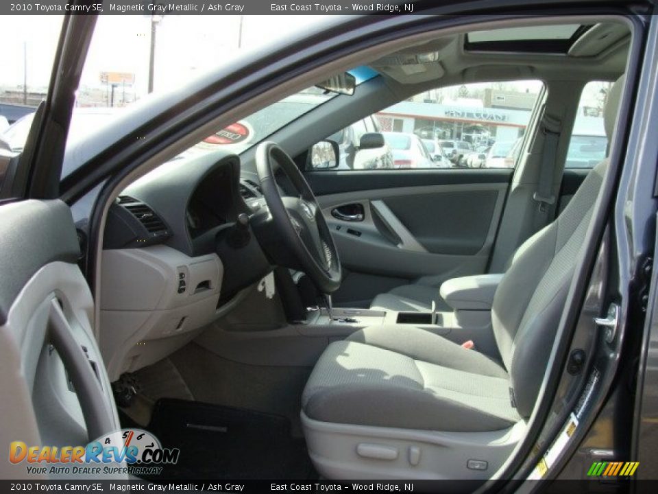 2010 Toyota Camry SE Magnetic Gray Metallic / Ash Gray Photo #7