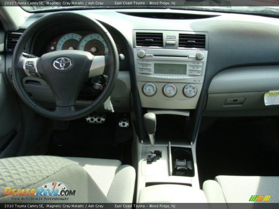 2010 Toyota Camry SE Magnetic Gray Metallic / Ash Gray Photo #9