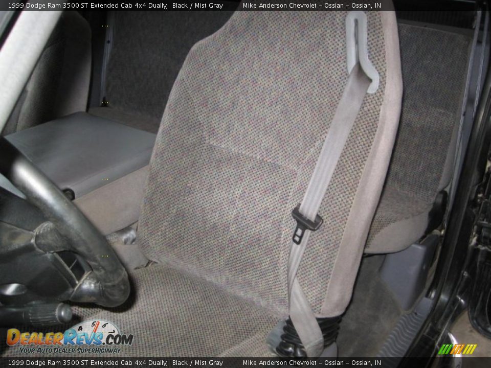 1999 Dodge Ram 3500 ST Extended Cab 4x4 Dually Black / Mist Gray Photo #13