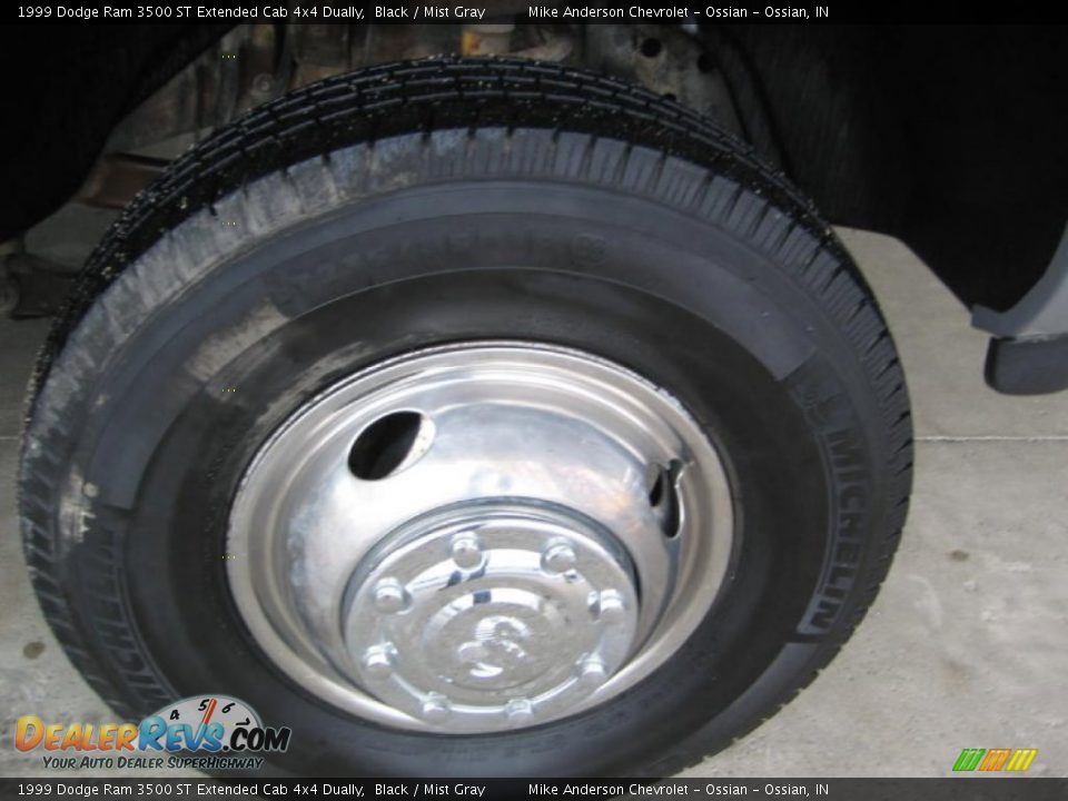 1999 Dodge Ram 3500 ST Extended Cab 4x4 Dually Black / Mist Gray Photo #18