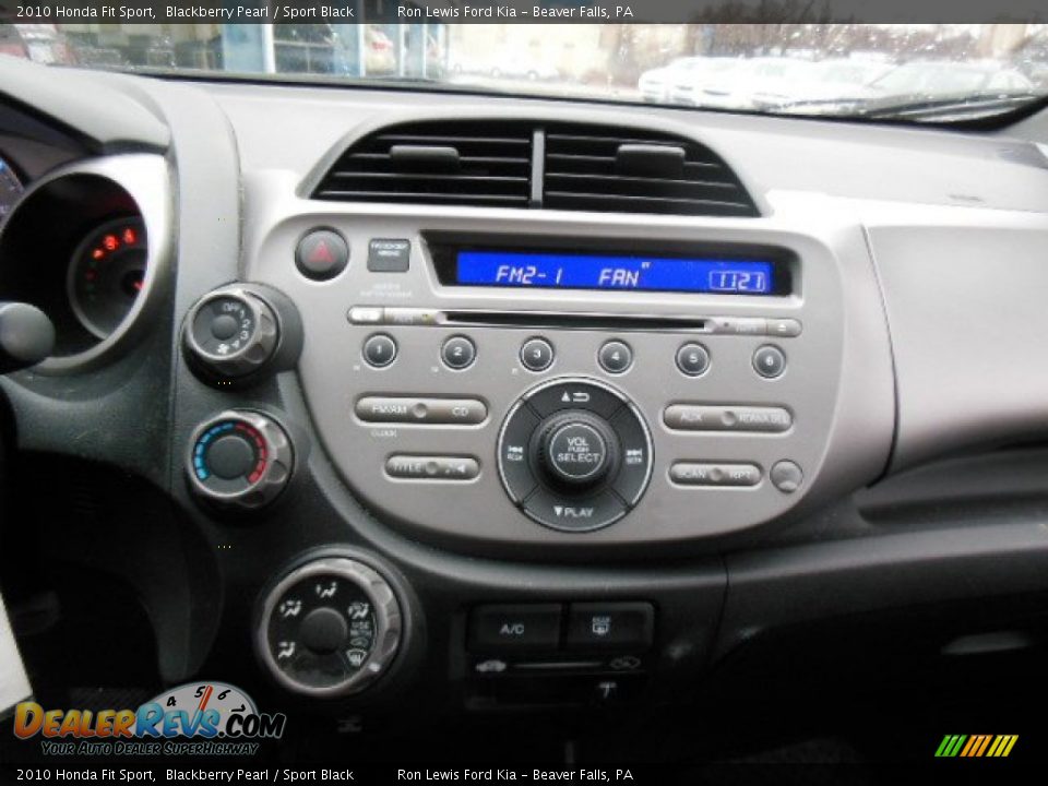 2010 Honda Fit Sport Blackberry Pearl / Sport Black Photo #16