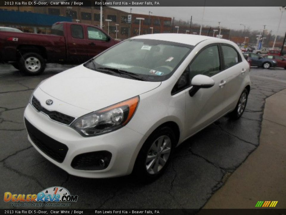 2013 Kia Rio EX 5-Door Clear White / Beige Photo #4