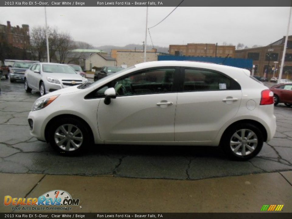 2013 Kia Rio EX 5-Door Clear White / Beige Photo #5