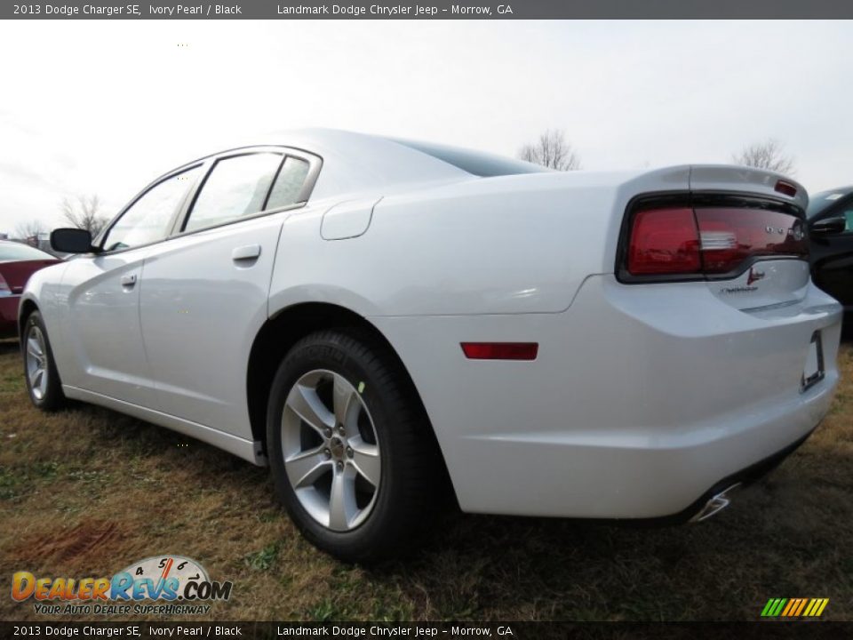 2013 Dodge Charger SE Ivory Pearl / Black Photo #2