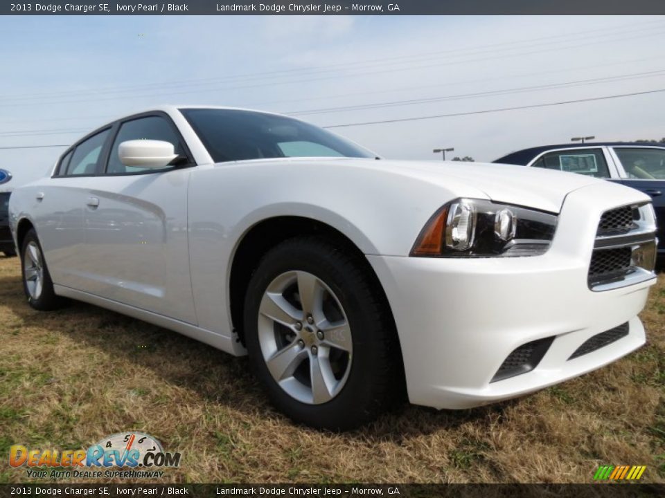 2013 Dodge Charger SE Ivory Pearl / Black Photo #4