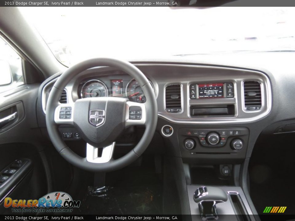 2013 Dodge Charger SE Ivory Pearl / Black Photo #8