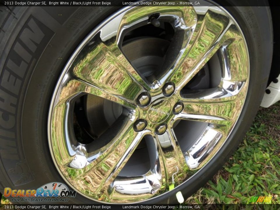 2013 Dodge Charger SE Bright White / Black/Light Frost Beige Photo #5