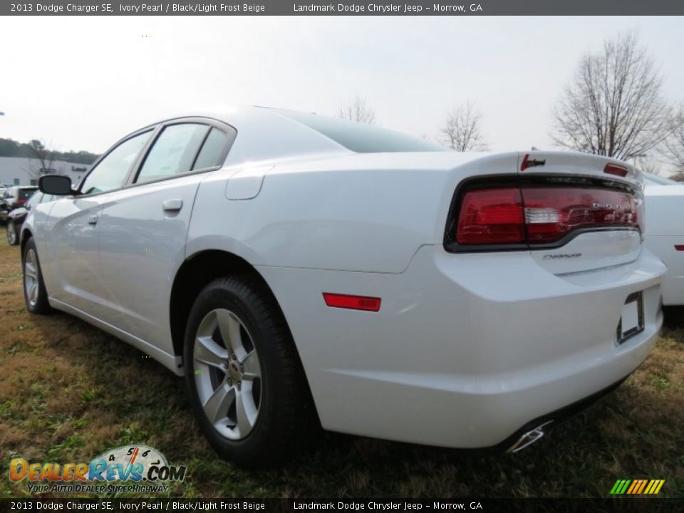 2013 Dodge Charger SE Ivory Pearl / Black/Light Frost Beige Photo #2