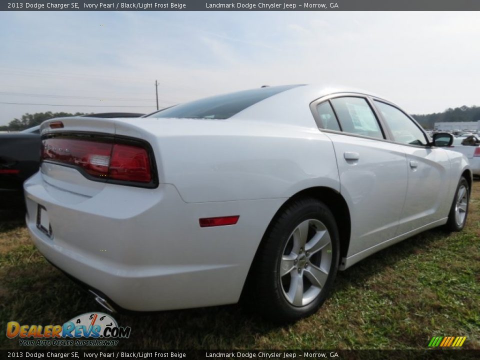 2013 Dodge Charger SE Ivory Pearl / Black/Light Frost Beige Photo #3