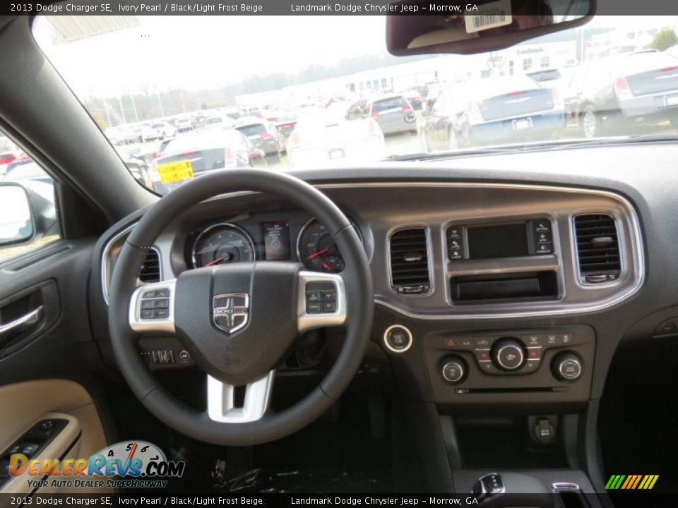 2013 Dodge Charger SE Ivory Pearl / Black/Light Frost Beige Photo #8