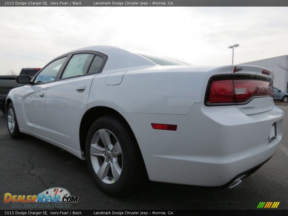 2013 Dodge Charger SE Ivory Pearl / Black Photo #2
