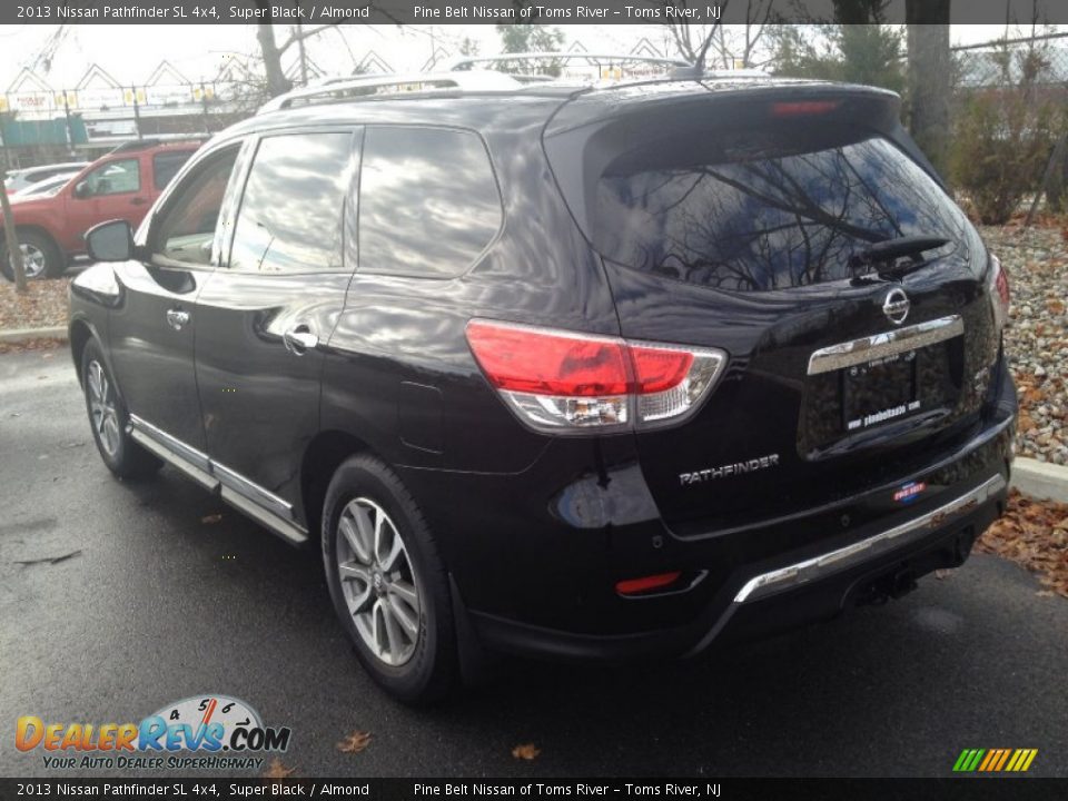 2013 Nissan Pathfinder SL 4x4 Super Black / Almond Photo #5