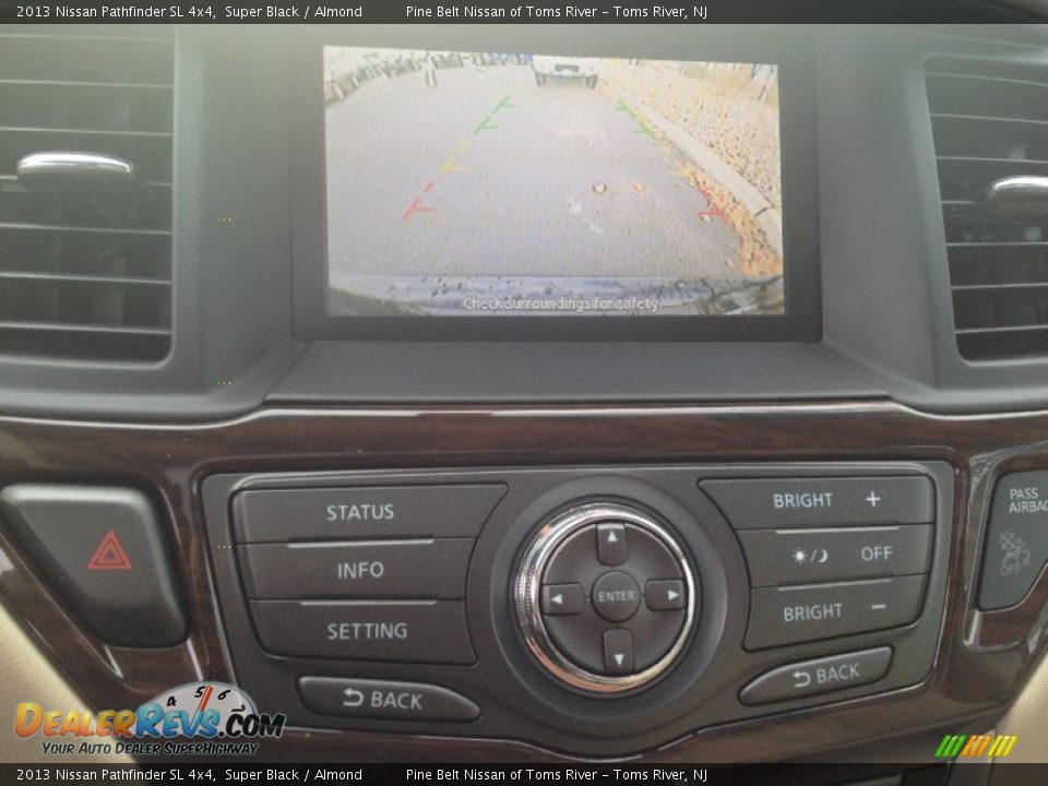 2013 Nissan Pathfinder SL 4x4 Super Black / Almond Photo #14