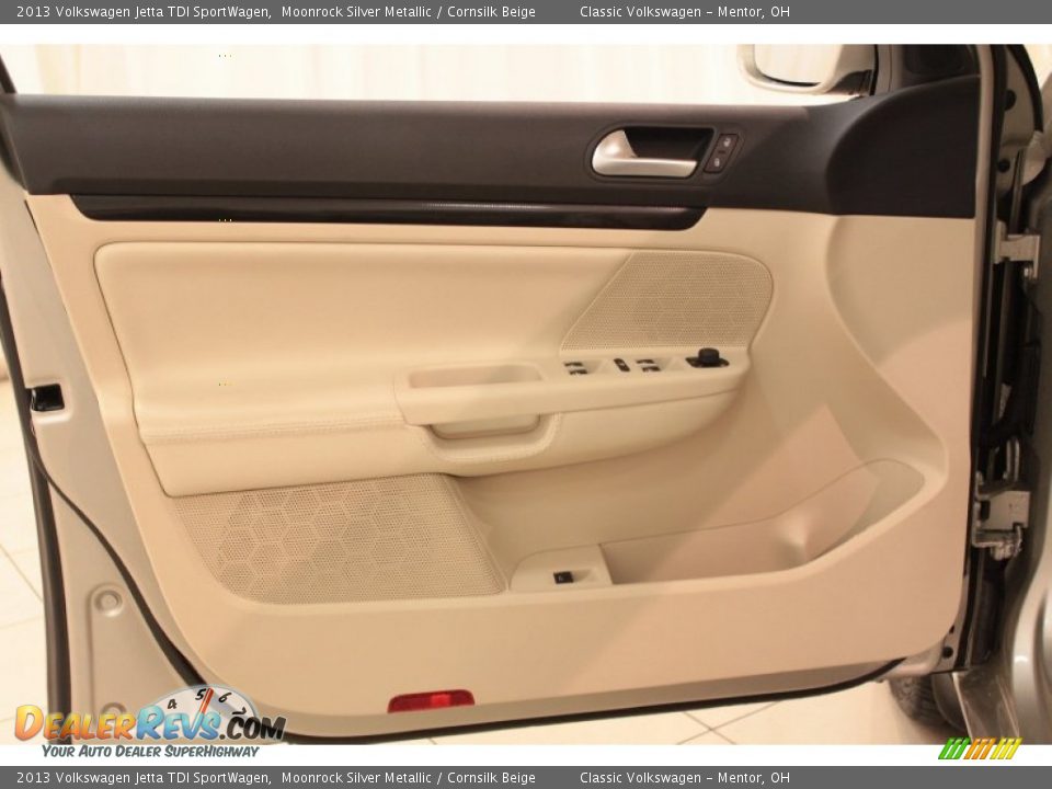 2013 Volkswagen Jetta TDI SportWagen Moonrock Silver Metallic / Cornsilk Beige Photo #5