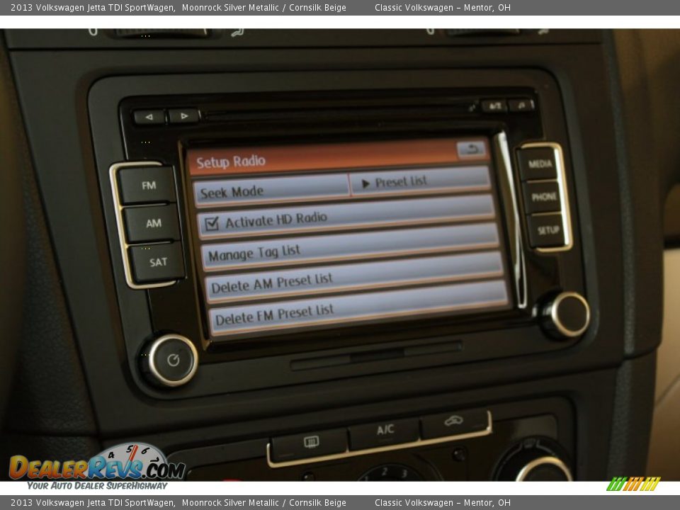 2013 Volkswagen Jetta TDI SportWagen Moonrock Silver Metallic / Cornsilk Beige Photo #17