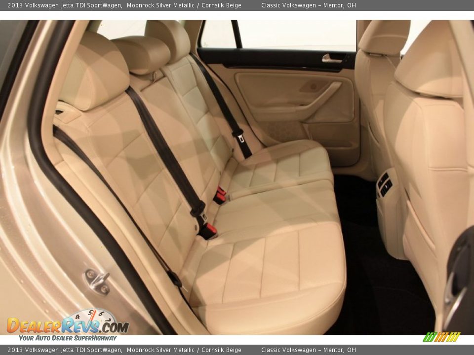 2013 Volkswagen Jetta TDI SportWagen Moonrock Silver Metallic / Cornsilk Beige Photo #28