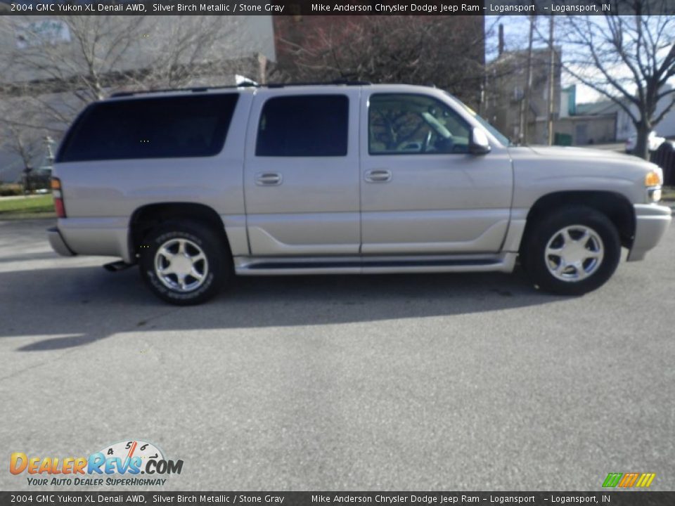 2004 GMC Yukon XL Denali AWD Silver Birch Metallic / Stone Gray Photo #2