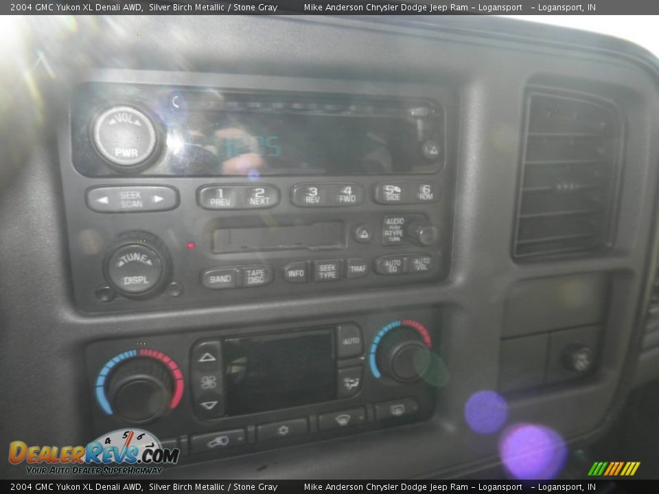 2004 GMC Yukon XL Denali AWD Silver Birch Metallic / Stone Gray Photo #5