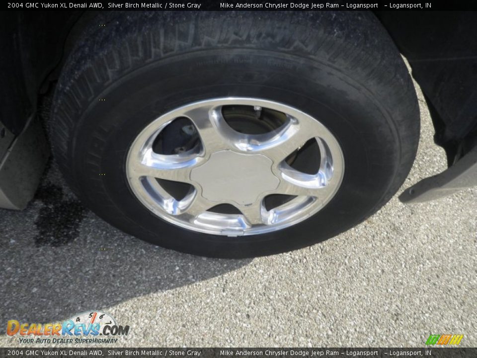 2004 GMC Yukon XL Denali AWD Silver Birch Metallic / Stone Gray Photo #20