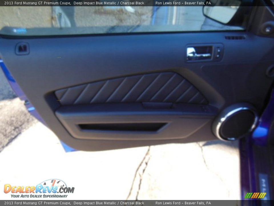 2013 Ford Mustang GT Premium Coupe Deep Impact Blue Metallic / Charcoal Black Photo #12