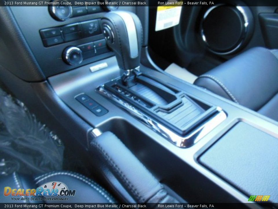 2013 Ford Mustang GT Premium Coupe Deep Impact Blue Metallic / Charcoal Black Photo #16