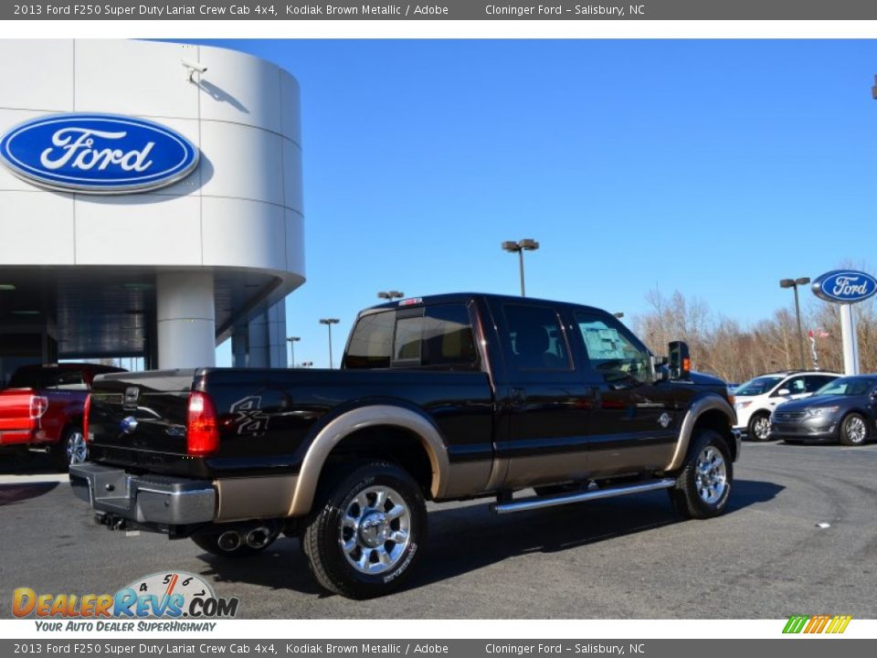 2013 Ford F250 Super Duty Lariat Crew Cab 4x4 Kodiak Brown Metallic / Adobe Photo #3