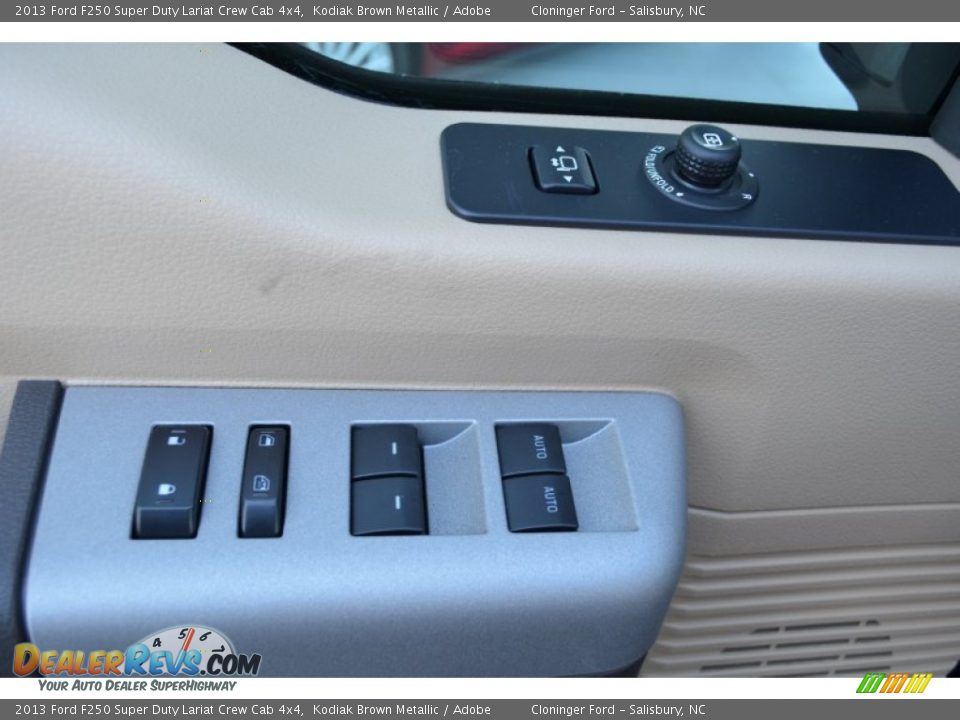 2013 Ford F250 Super Duty Lariat Crew Cab 4x4 Kodiak Brown Metallic / Adobe Photo #9