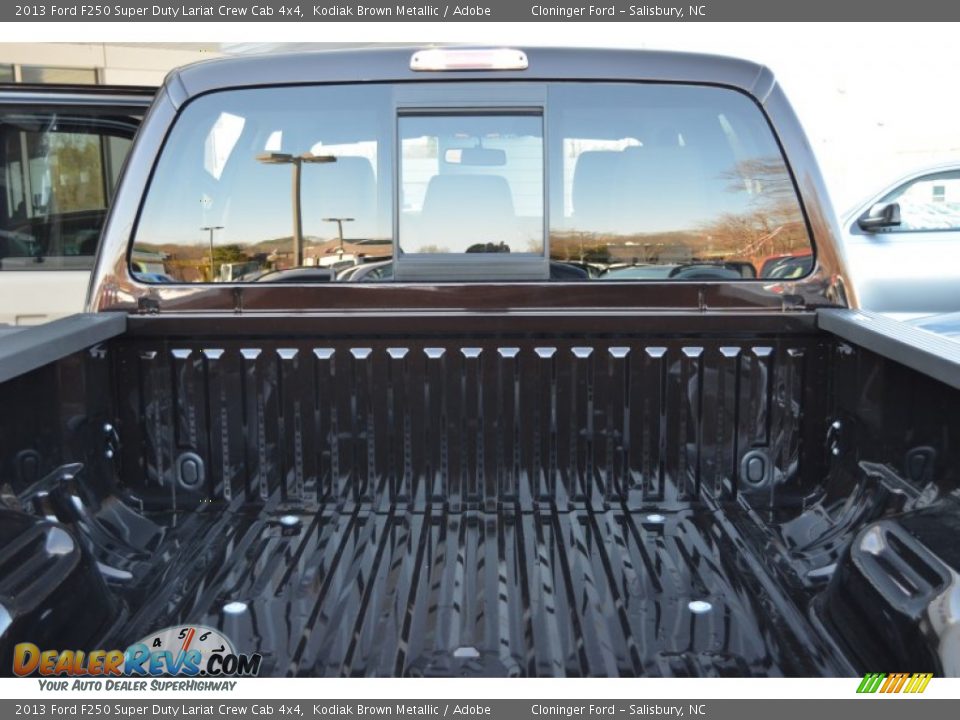 2013 Ford F250 Super Duty Lariat Crew Cab 4x4 Kodiak Brown Metallic / Adobe Photo #24