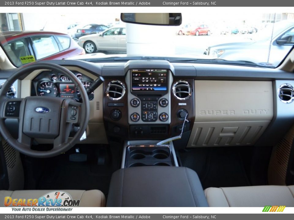 2013 Ford F250 Super Duty Lariat Crew Cab 4x4 Kodiak Brown Metallic / Adobe Photo #28