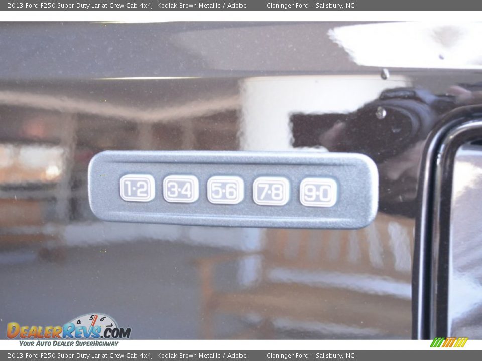 2013 Ford F250 Super Duty Lariat Crew Cab 4x4 Kodiak Brown Metallic / Adobe Photo #30