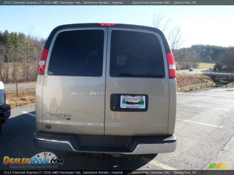 2013 Chevrolet Express LT 1500 AWD Passenger Van Sandstone Metallic / Neutral Photo #7