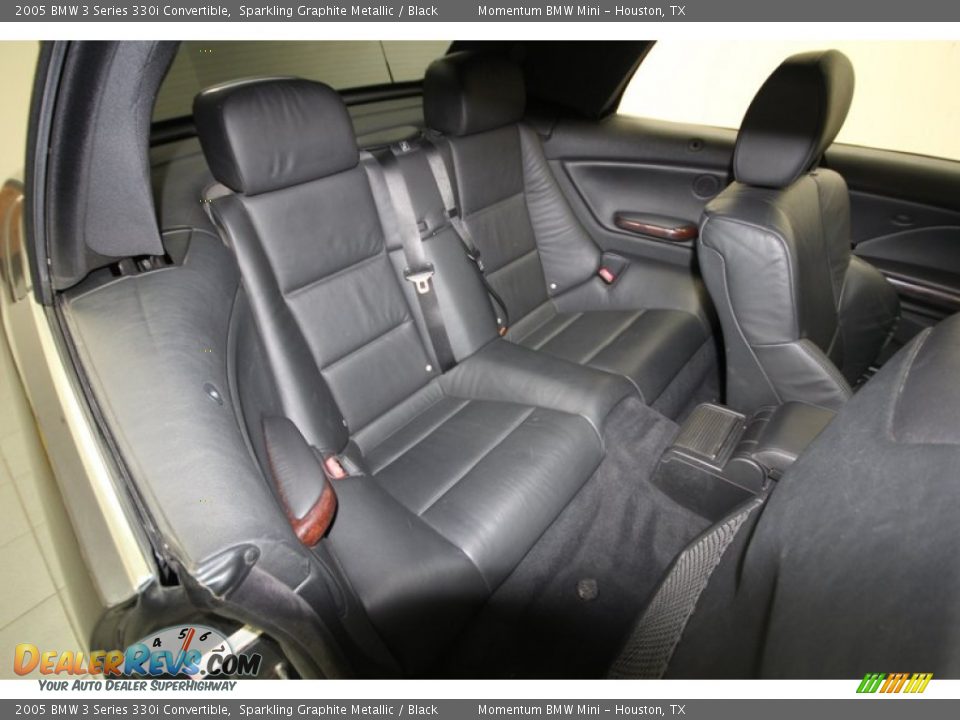 Rear Seat of 2005 BMW 3 Series 330i Convertible Photo #30