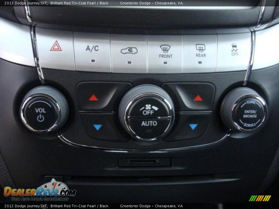 Controls of 2013 Dodge Journey SXT Photo #13