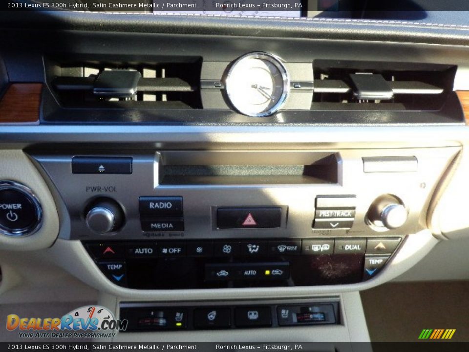 2013 Lexus ES 300h Hybrid Satin Cashmere Metallic / Parchment Photo #18
