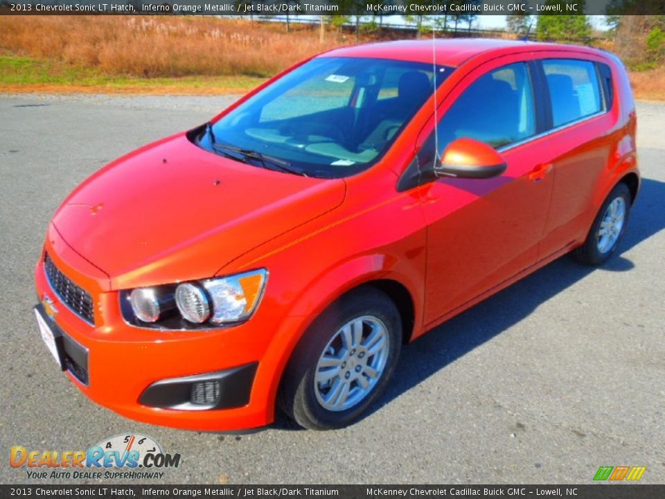 Front 3/4 View of 2013 Chevrolet Sonic LT Hatch Photo #1