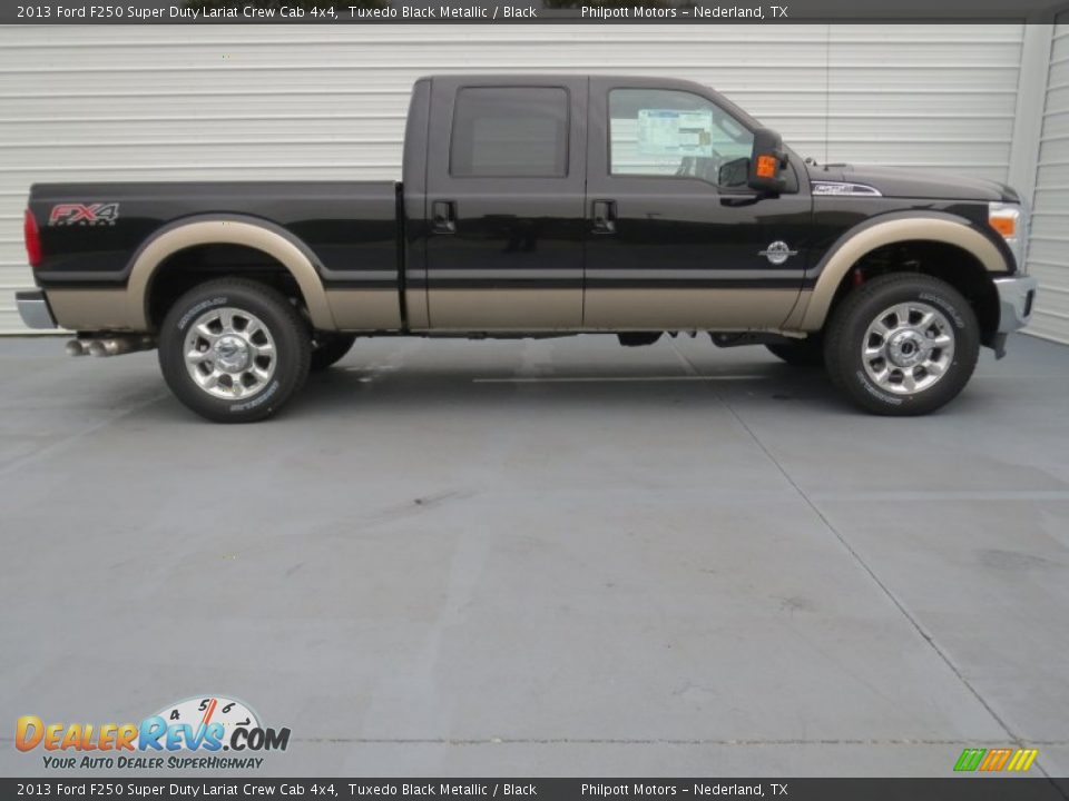 2013 Ford F250 Super Duty Lariat Crew Cab 4x4 Tuxedo Black Metallic / Black Photo #2