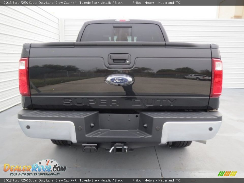 2013 Ford F250 Super Duty Lariat Crew Cab 4x4 Tuxedo Black Metallic / Black Photo #4