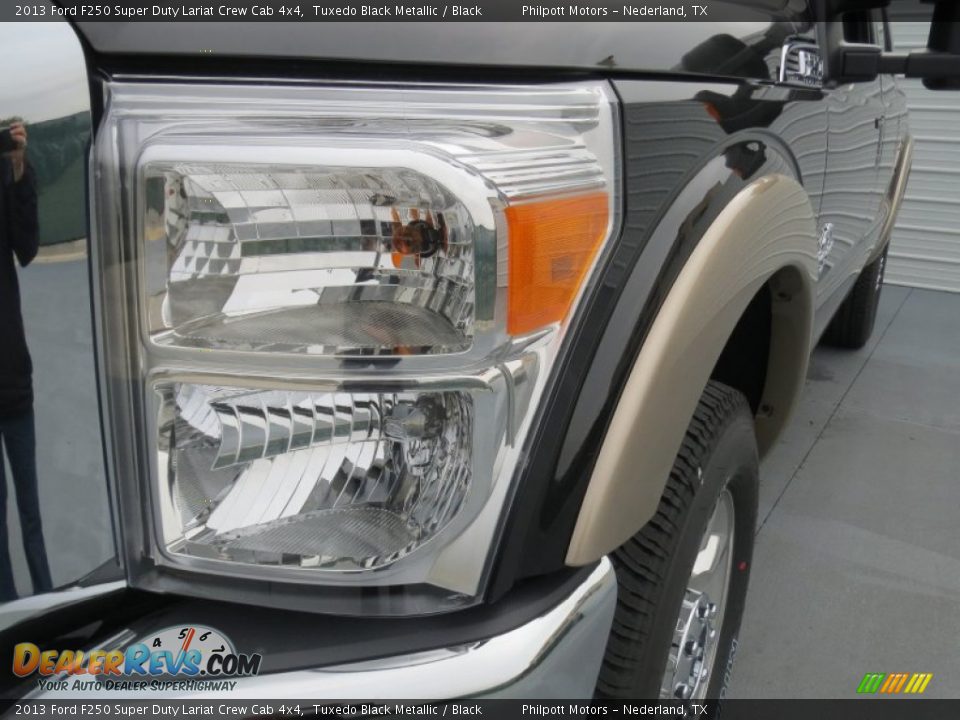 2013 Ford F250 Super Duty Lariat Crew Cab 4x4 Tuxedo Black Metallic / Black Photo #8