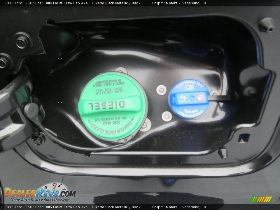 2013 Ford F250 Super Duty Lariat Crew Cab 4x4 Tuxedo Black Metallic / Black Photo #15