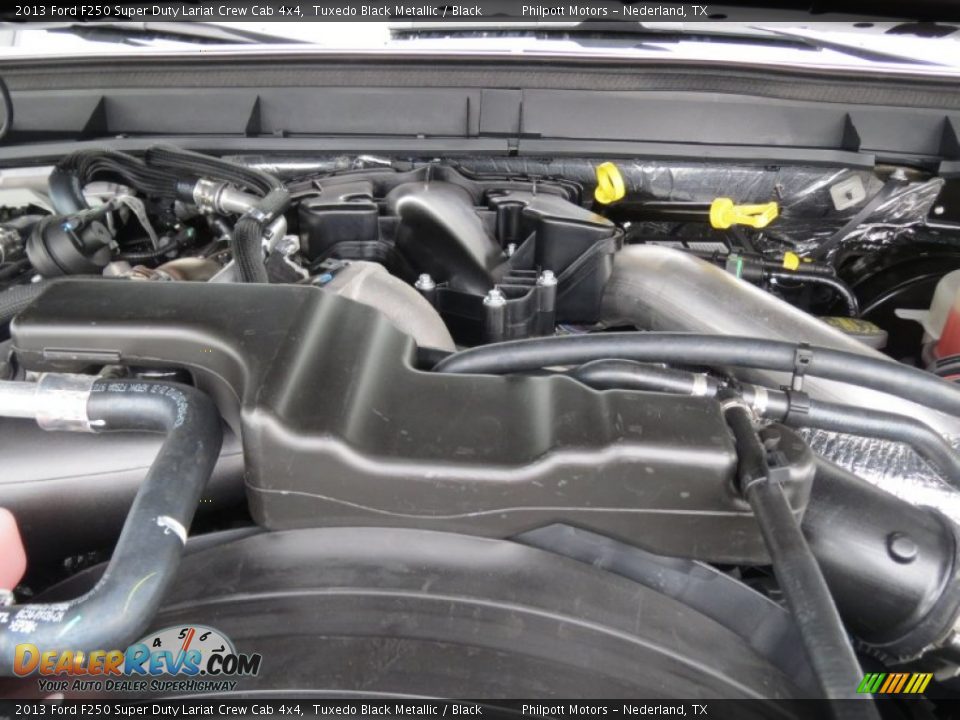 2013 Ford F250 Super Duty Lariat Crew Cab 4x4 Tuxedo Black Metallic / Black Photo #17